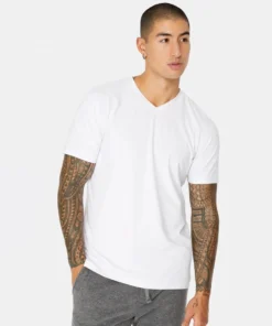Men’s Tops 7 Diamonds Core High V-Neck