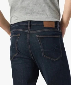 34 Heritage Charisma Dark Comfort 11 34 Heritage Charisma Dark Comfort