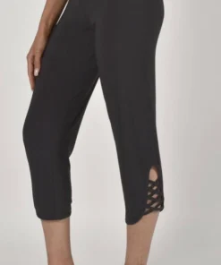 Frank Lyman Knit Criss Cross Bottom Capri Women’s Bottoms