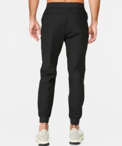 7 Diamonds Infinity Jogger