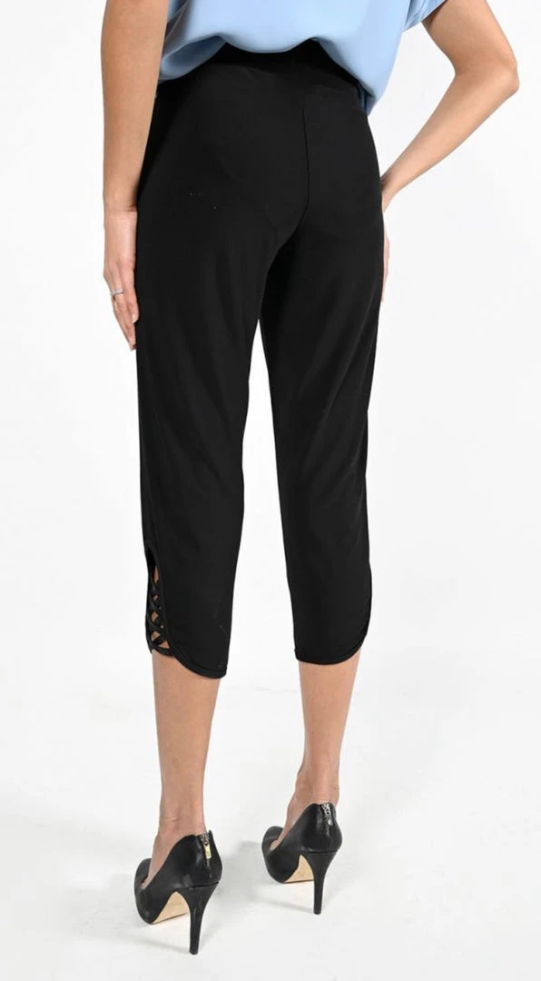 Frank Lyman Knit Criss Cross Bottom Capri Women’s Bottoms 5 Frank Lyman Knit Criss Cross Bottom Capri Women’s Bottoms