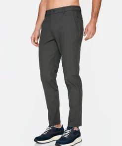 Men’s Bottoms 7 Diamonds Infinity Chino