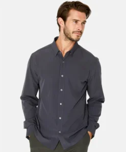 7 Diamonds Liberty 4-Way Stretch Men’s Tops