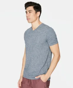 Men’s Tops 7 Diamonds Core High V-Neck